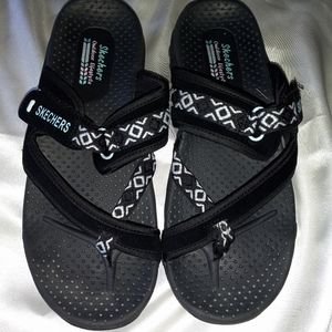 Sketchers Reggae Flip Flop Sandals Size 7.5 Excellent Condition